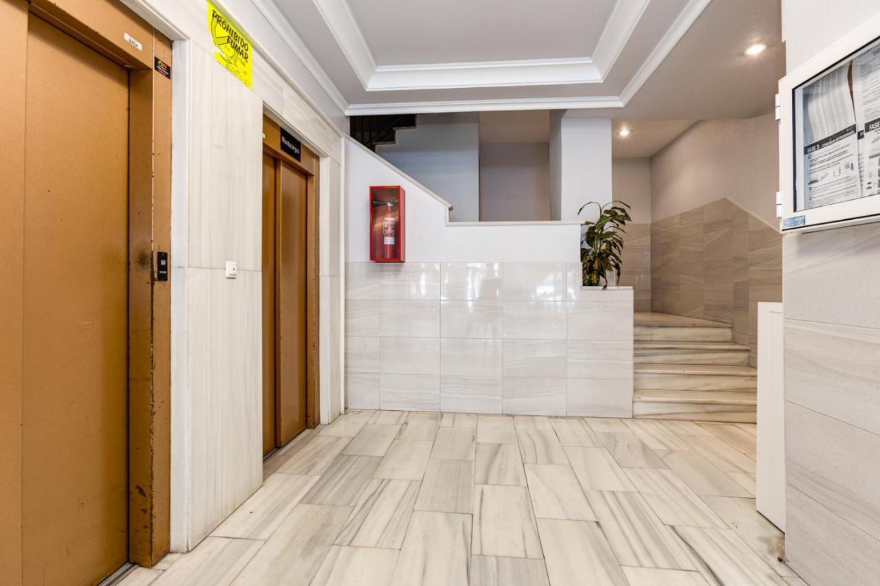 Apartment Caballero De Rodas Torrevieja Exterior foto